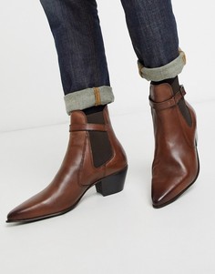 Коричневые кожаные ботинки челси в ковбойском стиле на кубинском каблуке с ремешком ASOS DESIGN-Коричневый