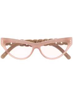 Stella McCartney Eyewear солнцезащитные очки в оправе кошачий глаз с цепочным декором
