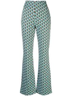 DVF Diane von Furstenberg расклешенные брюки с геометричным принтом