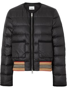 Burberry пуховик с отделкой в полоску Icon Stripe