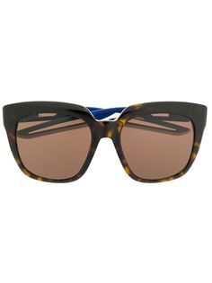 Balenciaga Eyewear солнцезащитные очки в массивной оправе черепаховой расцветки