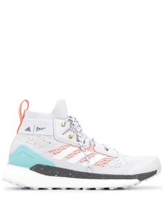 adidas Originals кроссовки из коллаборации с Parley Terrex Free