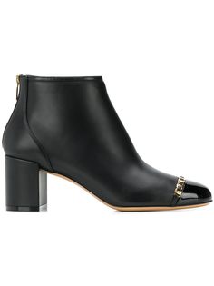 Salvatore Ferragamo ботильоны Vara с декоративной цепью
