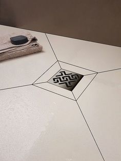 Душевой трап 99x99/50 мм золото Berges Zentrum Antik 092364