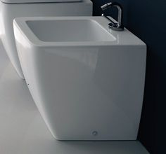 Биде напольное без ободка Kerasan Ego 322101*1