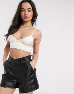 Белый бралетт Stradivarius