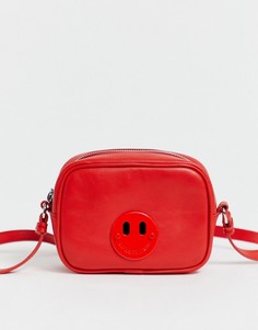 Красная маленькая кожаная сумка для фотоаппарата с отделкой в виде смайлика Hill and Friends-Красный
