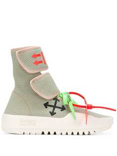 Off-White кроссовки CST- 001