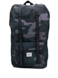 Herschel Supply Co. рюкзак с камуфляжным принтом и пряжкой