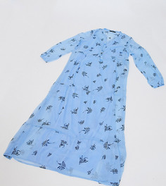 Голубое свободное платье с цветочным принтом Vero Moda Curve-Многоцветный