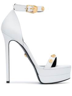 Versace босоножки с заклепками