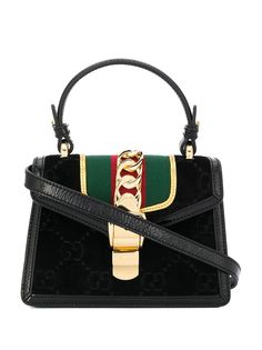 Gucci мини-сумка Sylvie с узором GG