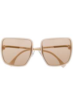 Fendi Eyewear солнцезащитные очки в массивной квадратной оправе