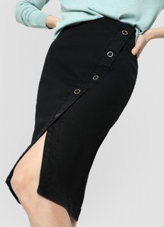 Чёрная джинсовая юбка с имитацией запаха O'stin