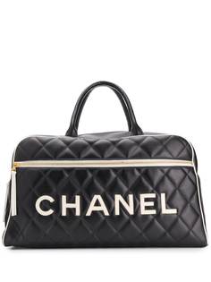 Chanel Pre-Owned стеганая дорожная сумка с логотипом