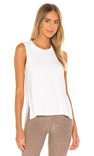 Майка just chillin - Beyond Yoga