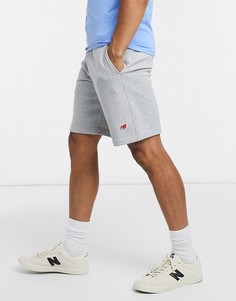 Серые шорты с маленьким логотипом New Balance-Серый