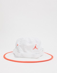 Белая панама с затягивающимся шнурком Nike Jordan-Белый