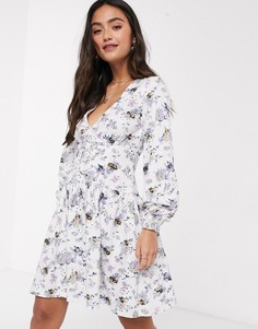 Белое платье мини с принтом и шнуровкой ASOS DESIGN-Мульти