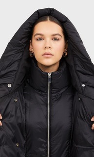 Stradivarius Стеганое Пальто С Двойным Воротником Женская Коллекция Черный S