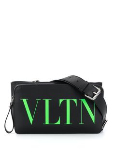 Valentino Garavani поясная сумка с логотипом VLTN