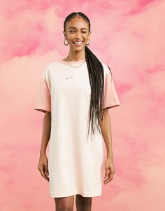 Коралловое платье-футболка в стиле oversized с логотипом-галочкой Nike-Белый