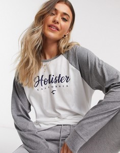 Лонгслив в спортивном стиле с контрастными рукавами Hollister-Серый