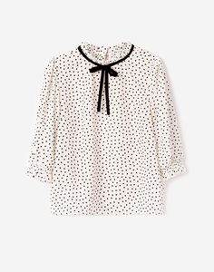 Молочная блузка с сердечками для девочки Gloria Jeans