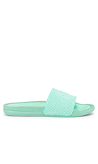 Шлепанцы techloom - APL: Athletic Propulsion Labs