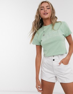 Зеленый кроп-топ с надписью "Madrid" Topshop
