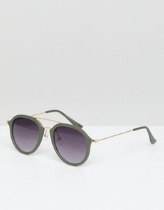 Круглые солнцезащитные очки в оправе оливкового цвета с золотистой планкой AJ Morgan-Зеленый