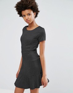 Жаккардовое платье с удлиненным подолом Dex-Черный