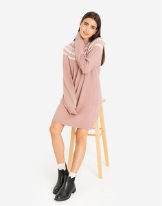 Розовое платье-свитер oversize с узором Gloria Jeans