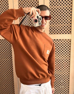Оранжевый свитшот с карманом Carhartt WIP