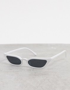 Солнцезащитные очки "кошачий глаз" белого цвета SVNX-Белый