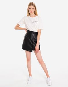 Молочная футболка oversize с надписью Gloria Jeans
