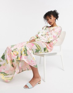 Кремовое платье макси с цветочным принтом Selected-Многоцветный