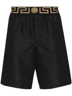 Versace плавки-шорты с узором Greca
