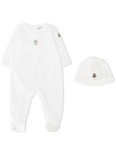 Moncler Enfant комплект из комбинезона и шапки с логотипом