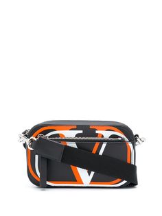 Valentino Garavani маленькая поясная сумка с логотипом VLogo