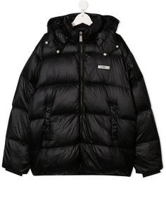 Moschino Kids пуховик с нашивкой-логотипом