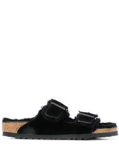 Birkenstock шлепанцы Arizona с пряжками