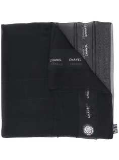 Chanel Pre-Owned платок 2000-х годов с логотипом