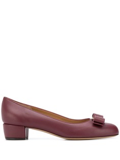 Salvatore Ferragamo туфли-лодочки Vara Bow