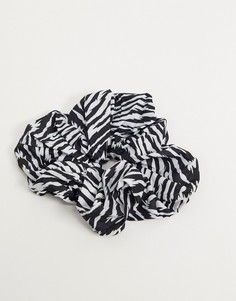 Большая резинка для волос с принтом "зебра" ASOS DESIGN-Мульти