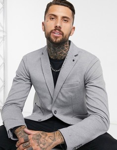 Серый приталенный пиджак Celio