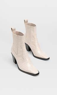 Stradivarius Ботильоны В Стиле Кантри С Тиснением Женская Коллекция Розовато-Бежевый 39