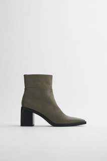 Кожаные ботильоны с квадратным носом Zara