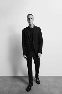 Костюмный пиджак комфортного кроя из ткани с матовым блеском Zara