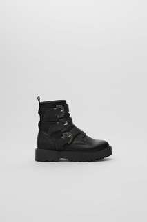 Ботинки с декоративными деталями Zara